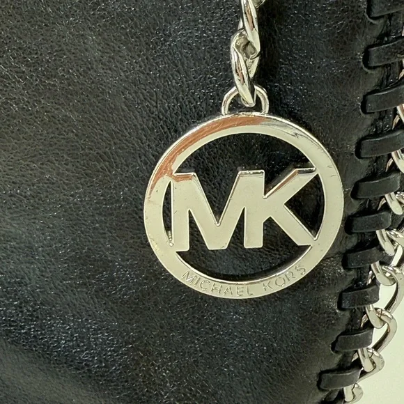 Michael Michael Kors Black Leather Shoulder/Crossbody Chelsea Silver Chain Bag - Picture 15 of 17